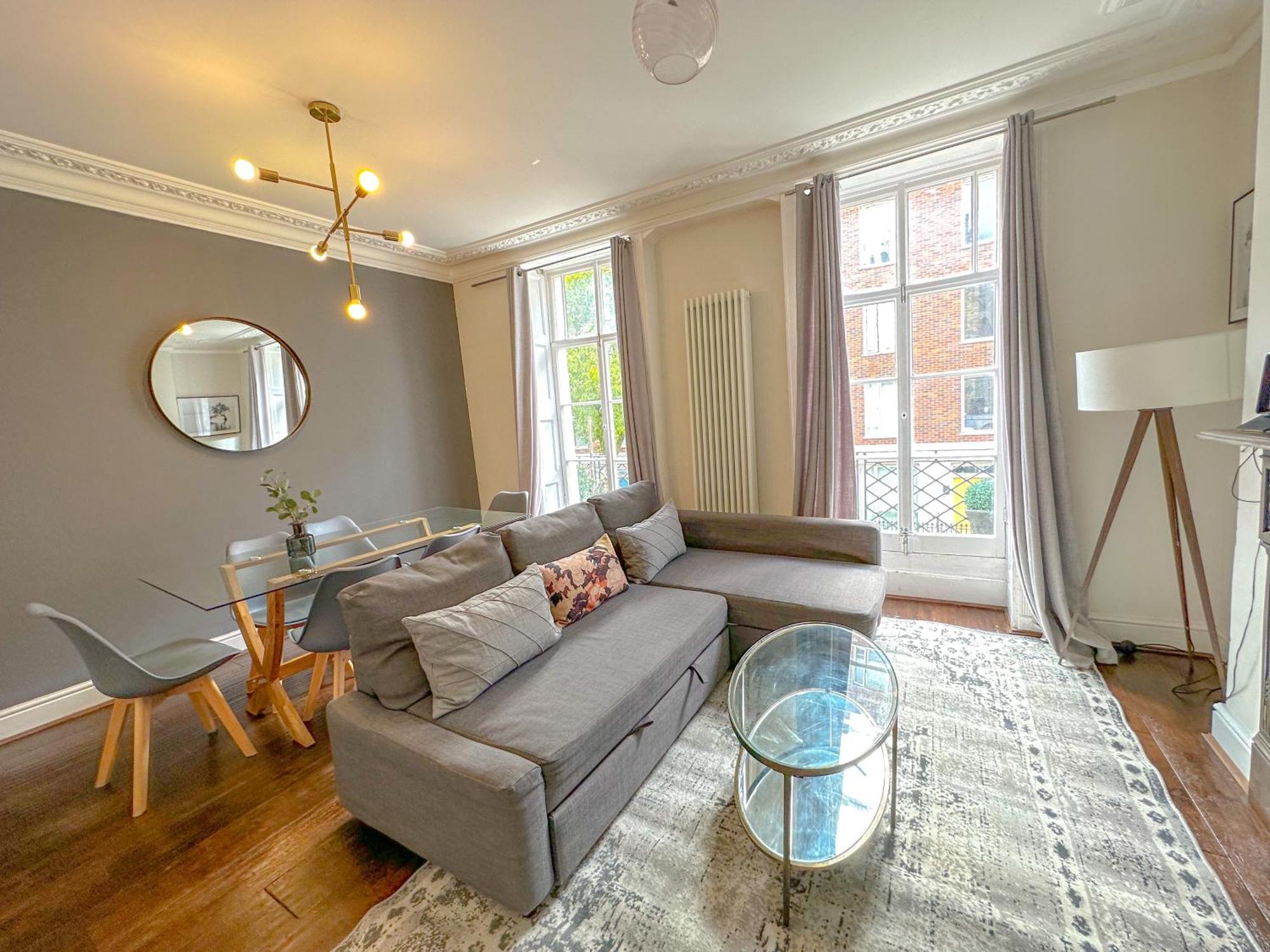 Bloomsbury Residences Apartament *