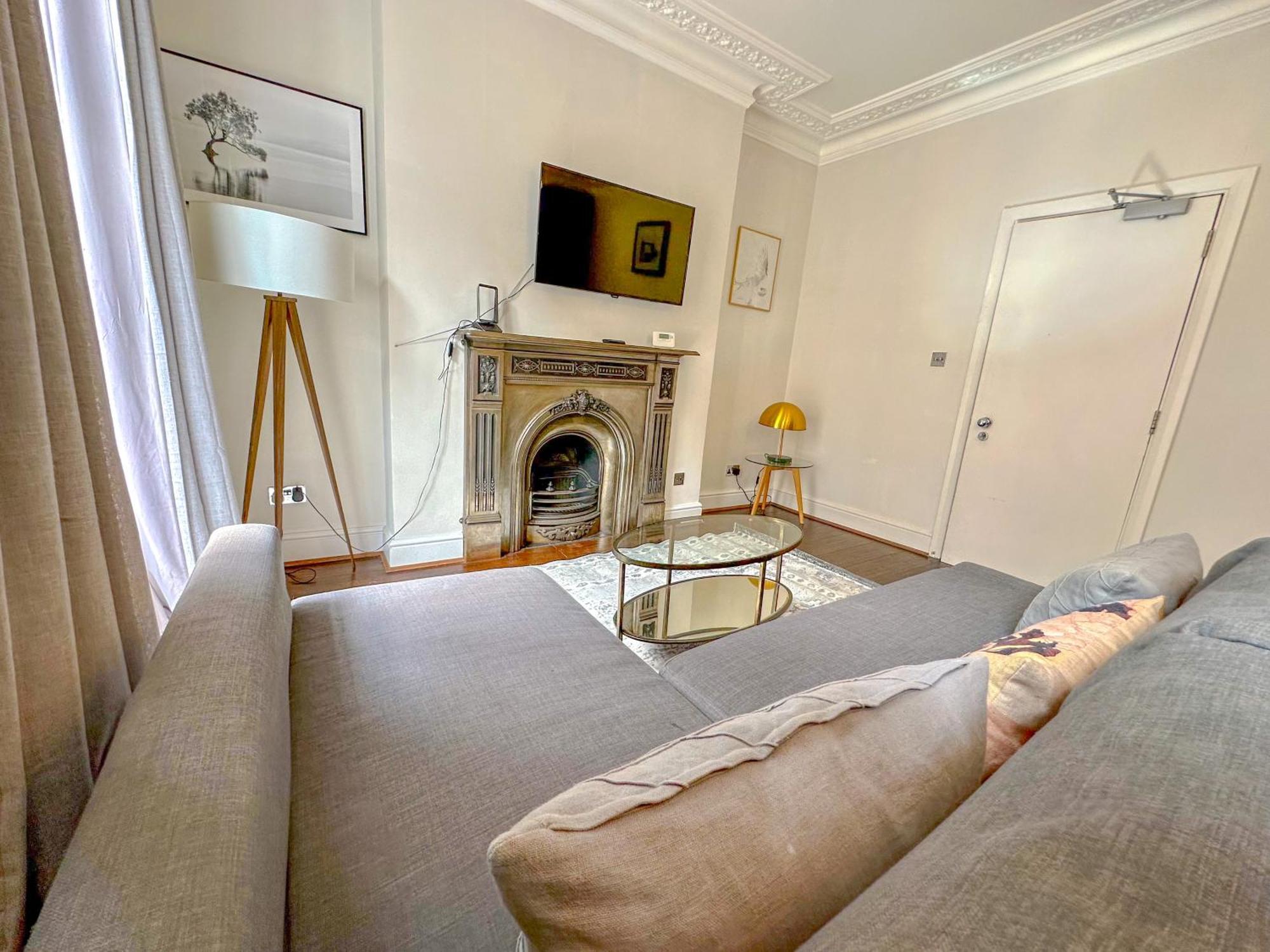 Bloomsbury Residences Apartament